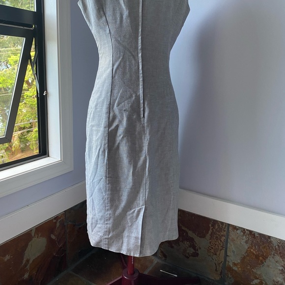 Linen dress - Picture 2 of 8